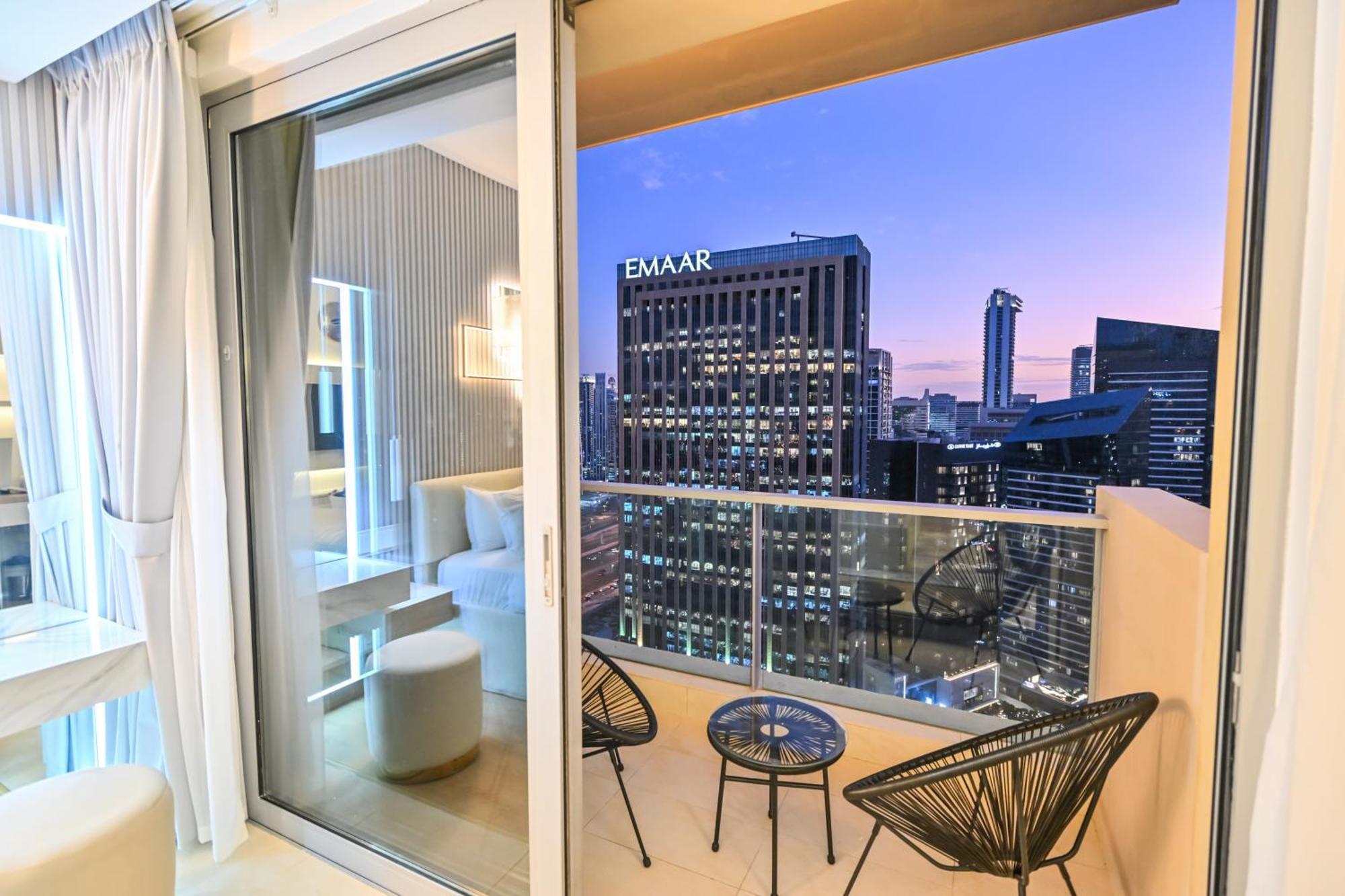 Apartment Upgraded Luxury - Marina View - 5-star Amenities *