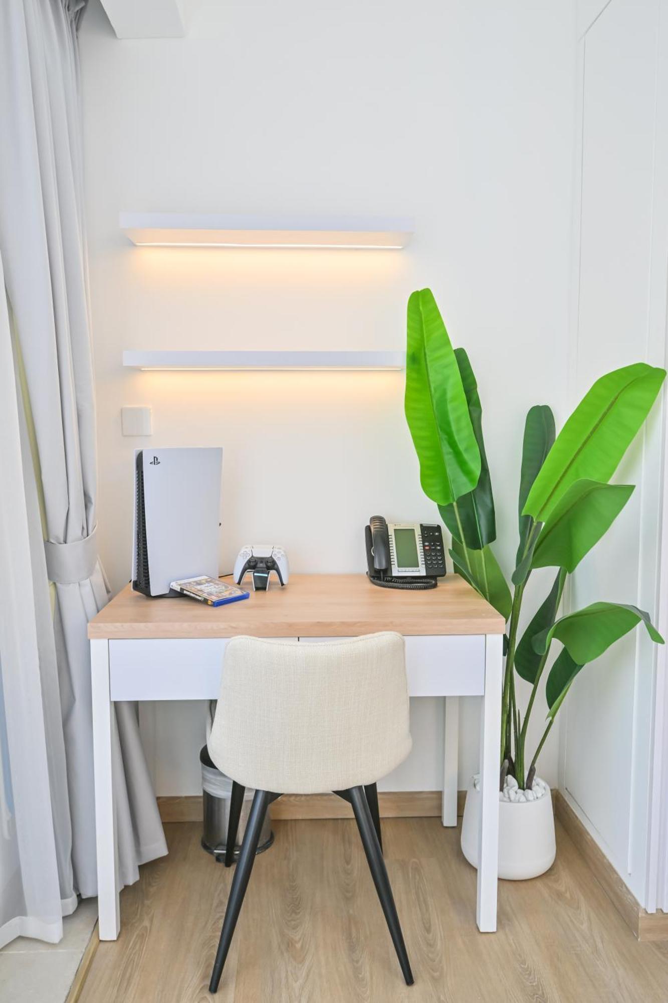 Apartment Upgraded Luxury - Marina View - 5-star Amenities *